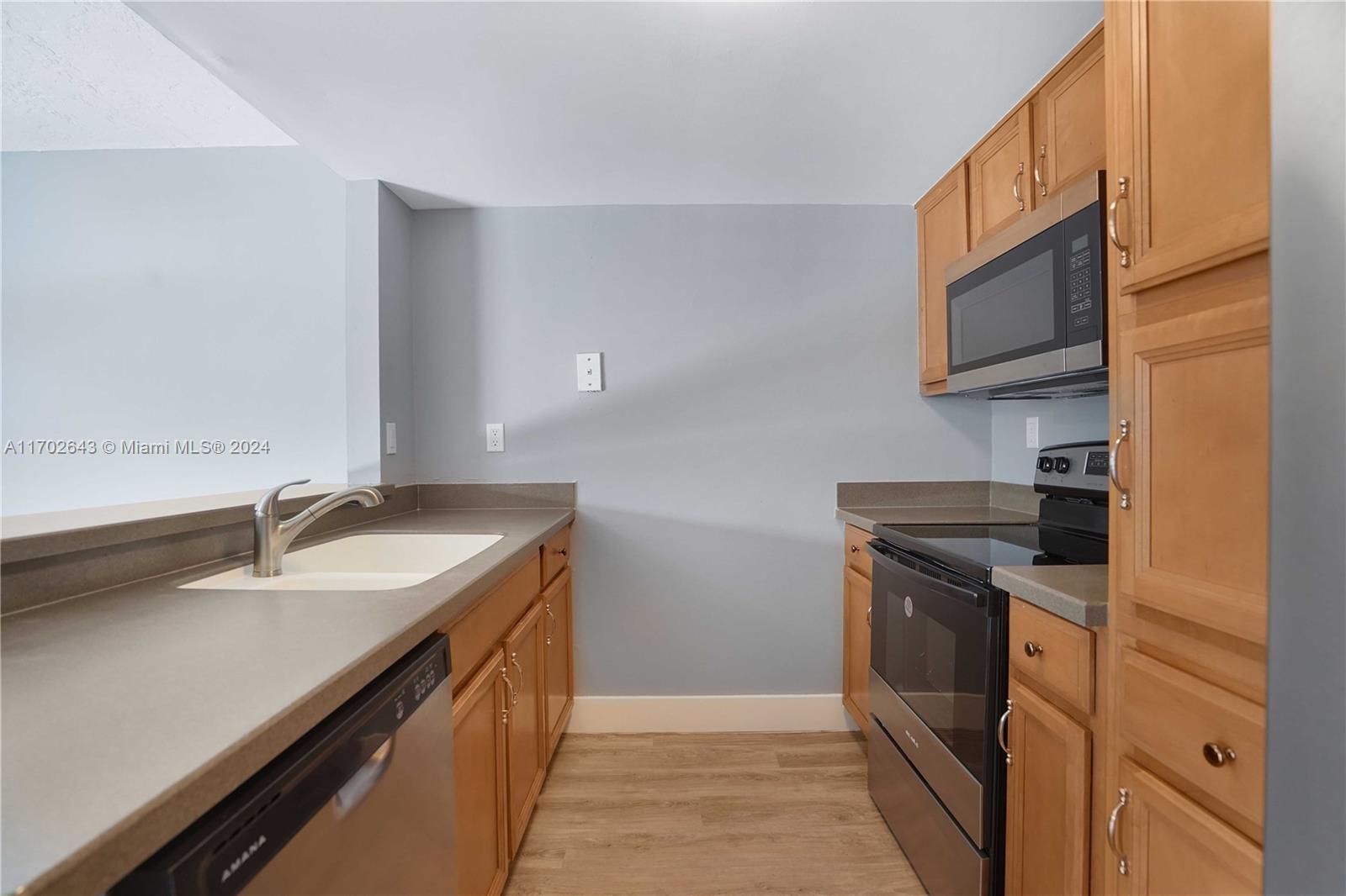 4520 SW 68th Ct Cir # 5 Unit: 27-5