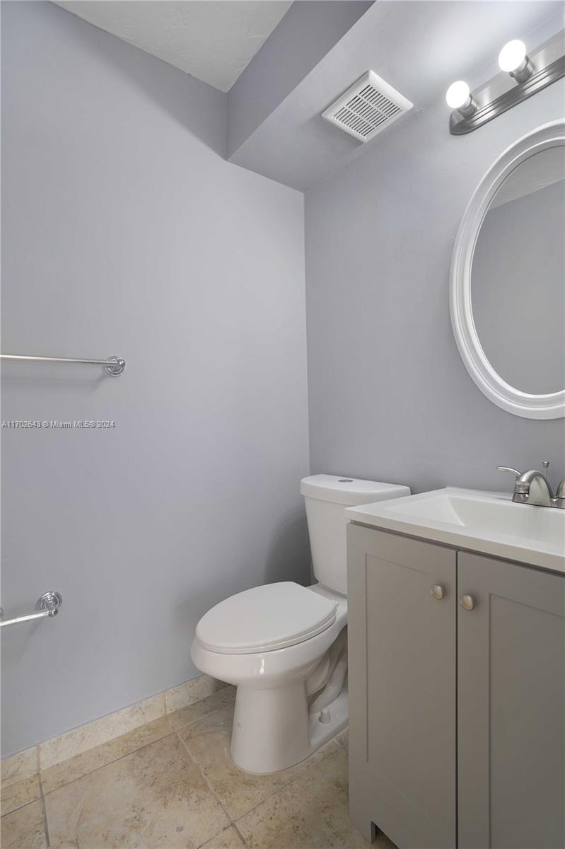 4520 SW 68th Ct Cir # 5 Unit: 27-5