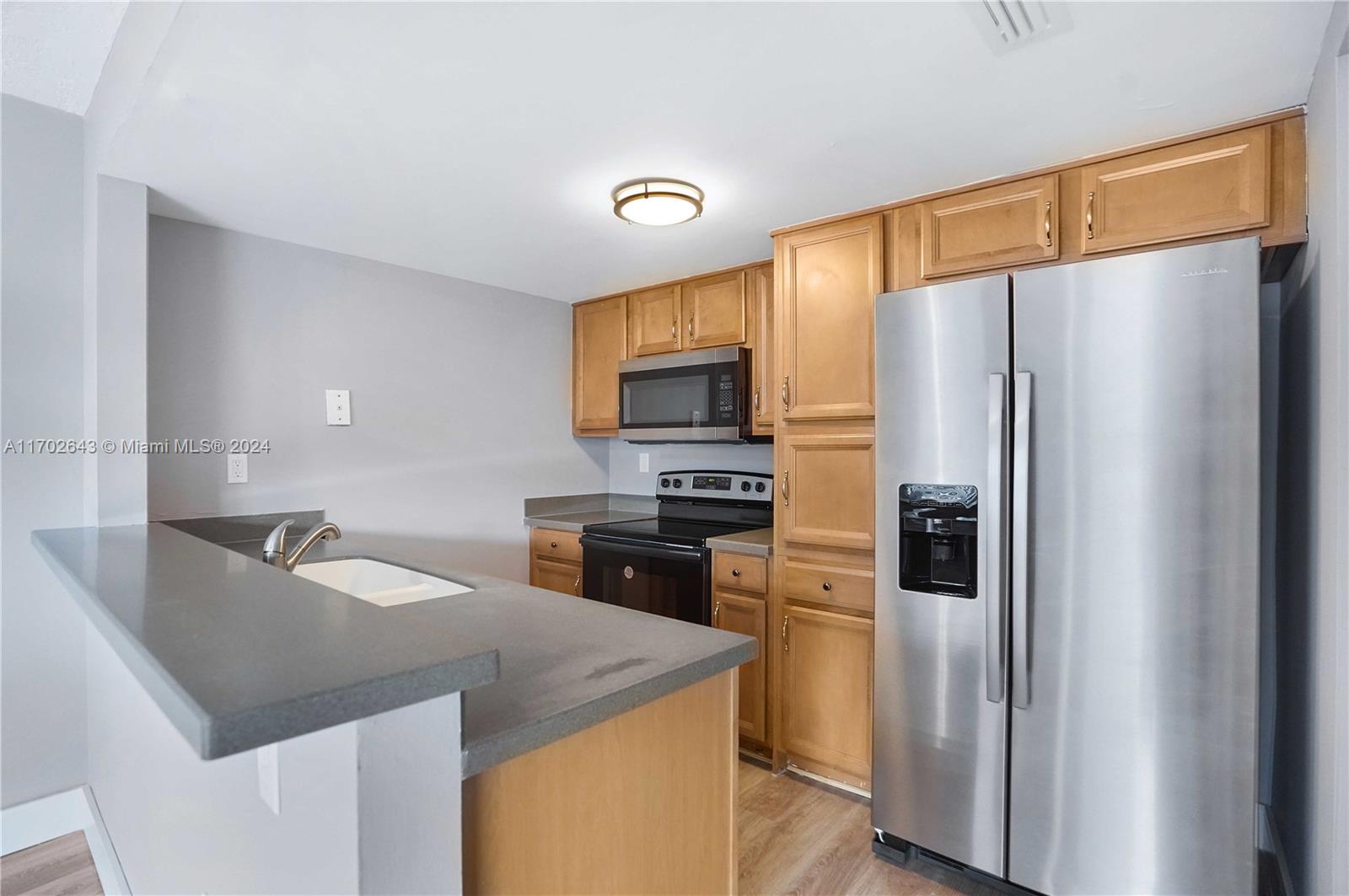 4520 SW 68th Ct Cir # 5 Unit: 27-5