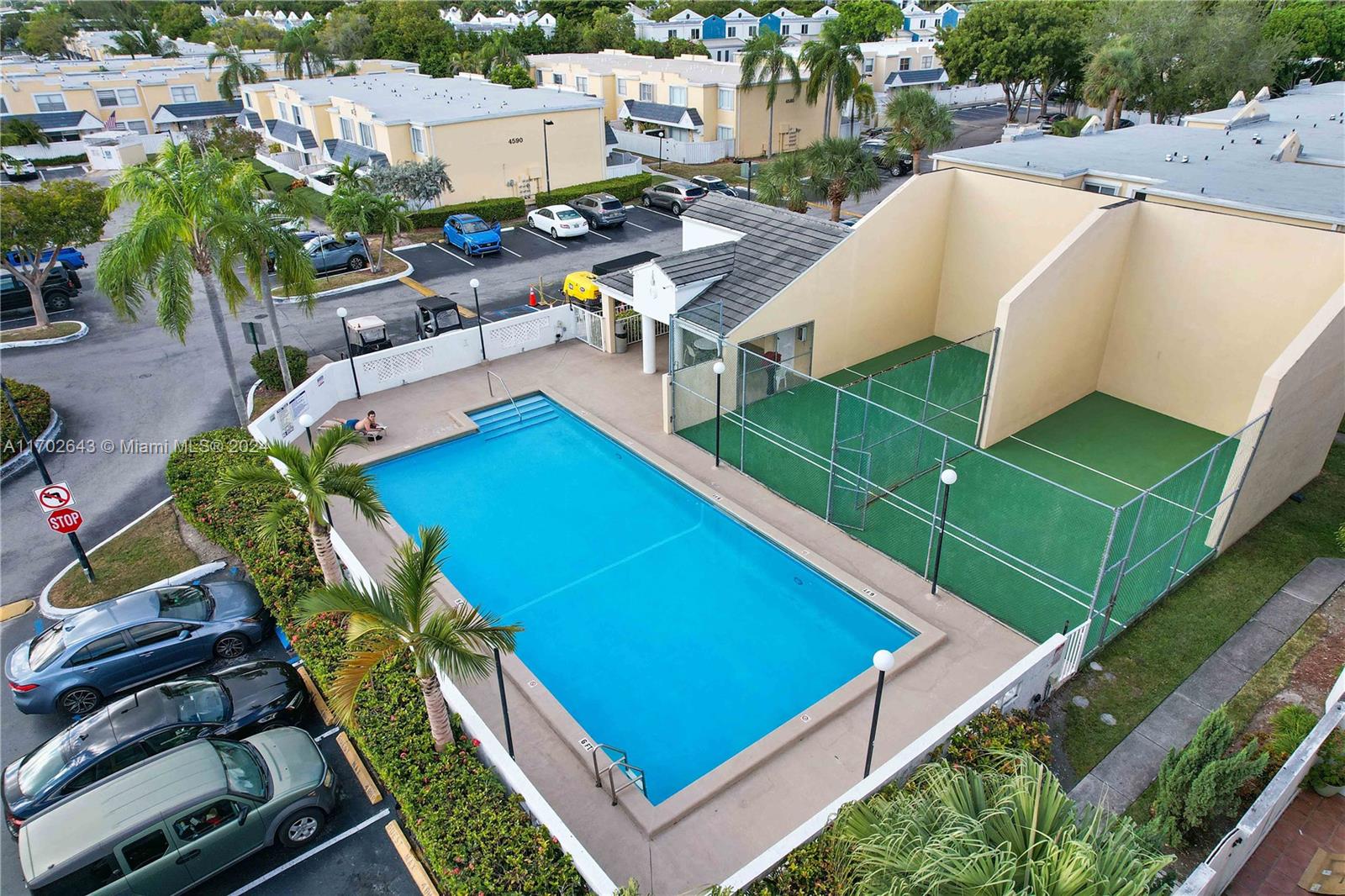 4520 SW 68th Ct Cir # 5 Unit: 27-5