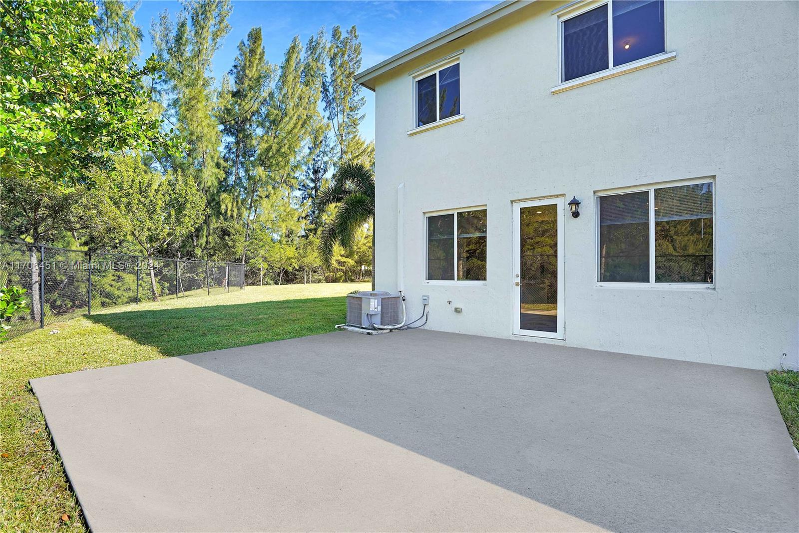 20884 NW 9th Path
