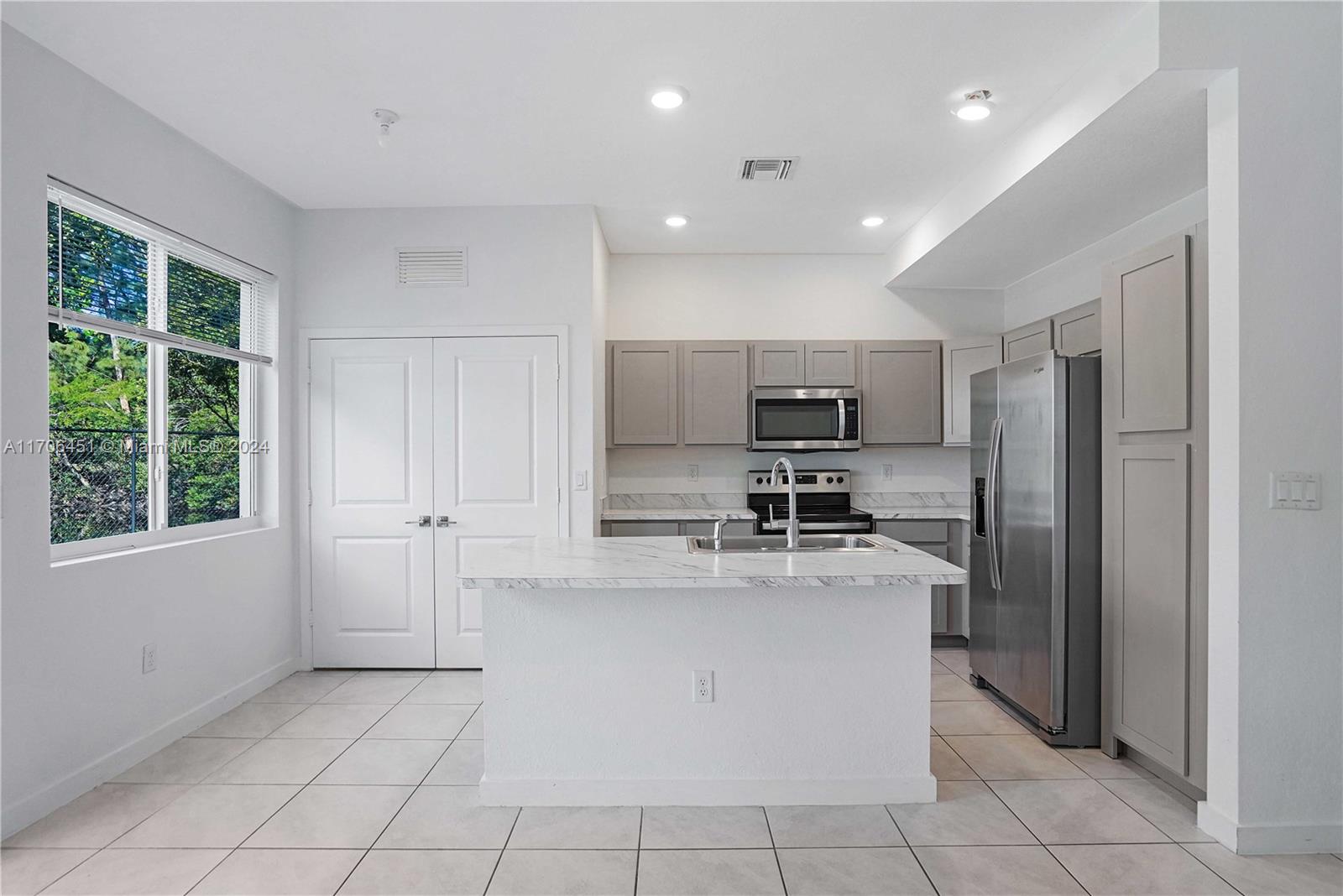 20884 NW 9th Path