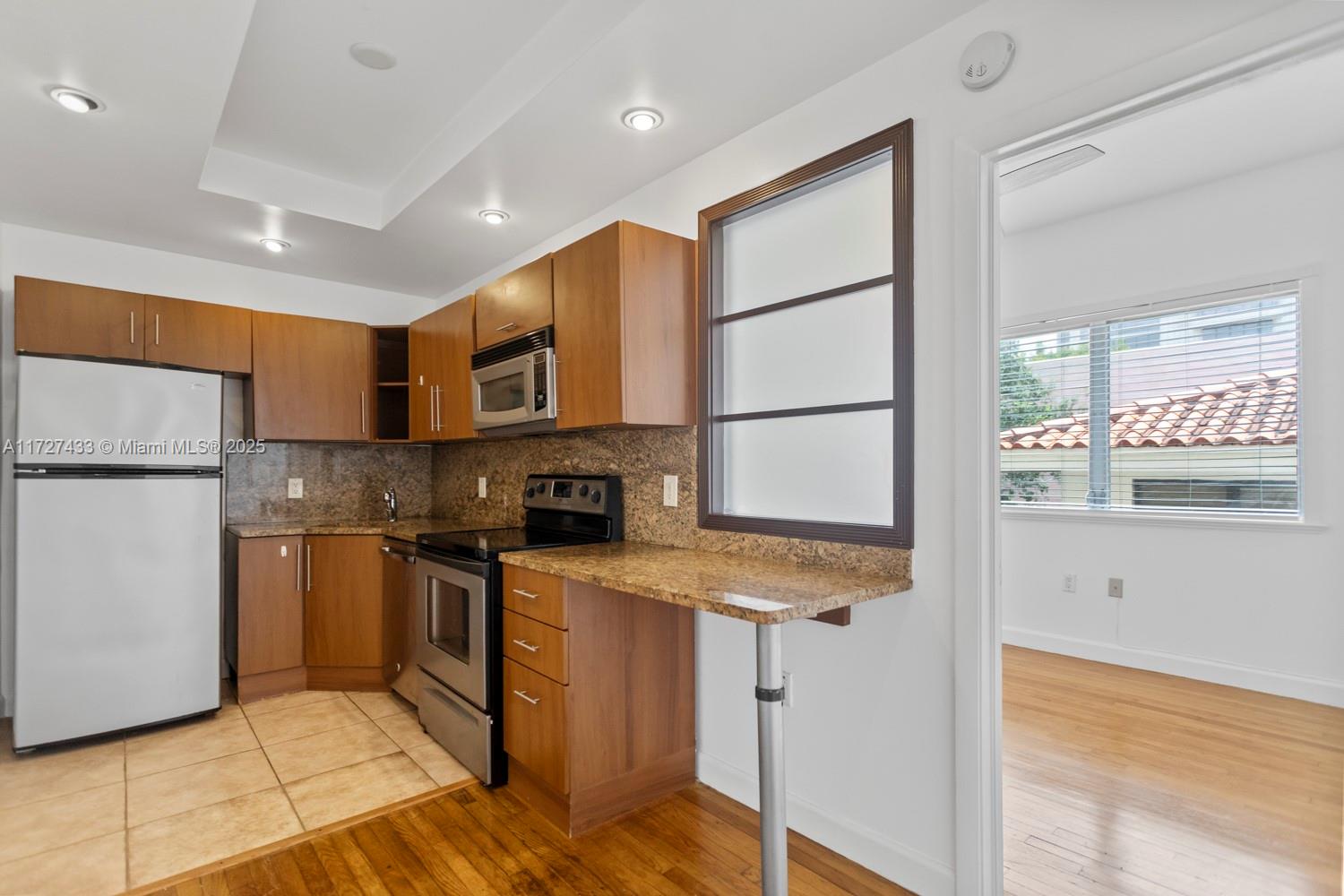 223 Calabria Ave # 9
