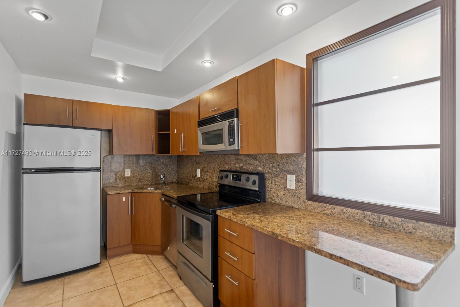 223 Calabria Ave # 9
