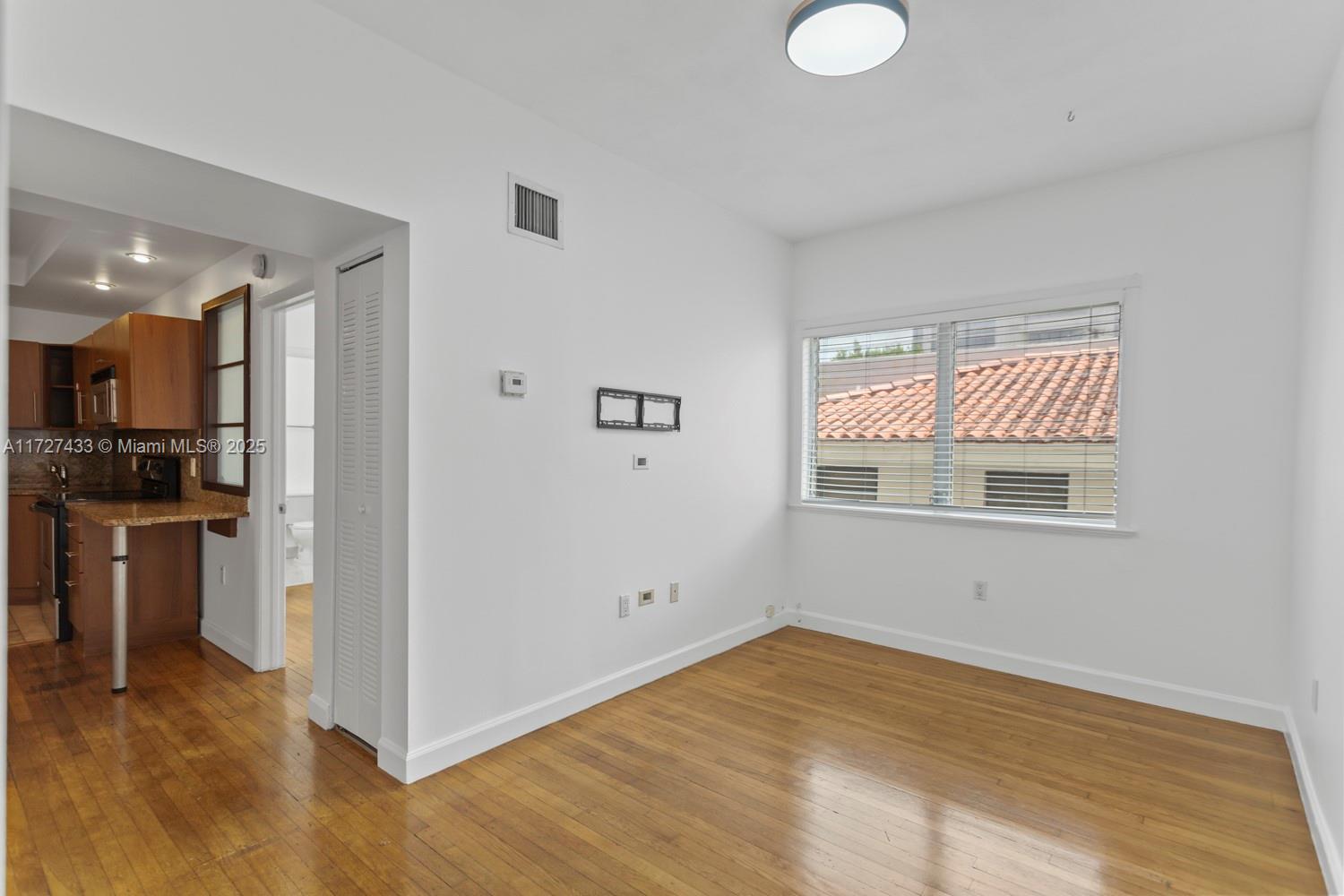 223 Calabria Ave # 9