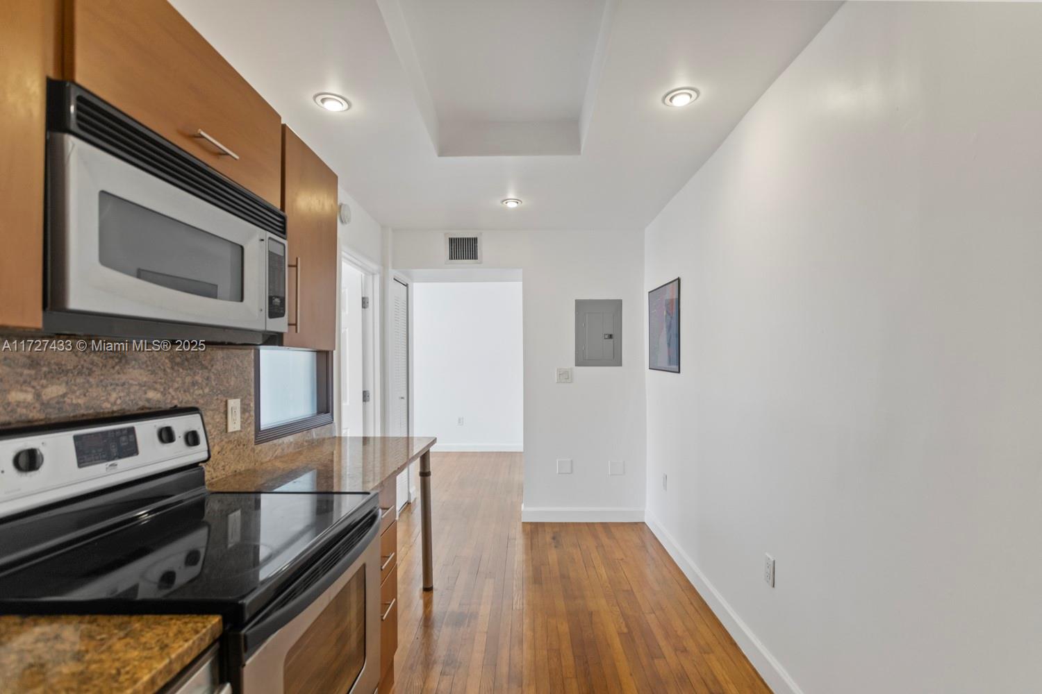 223 Calabria Ave # 9