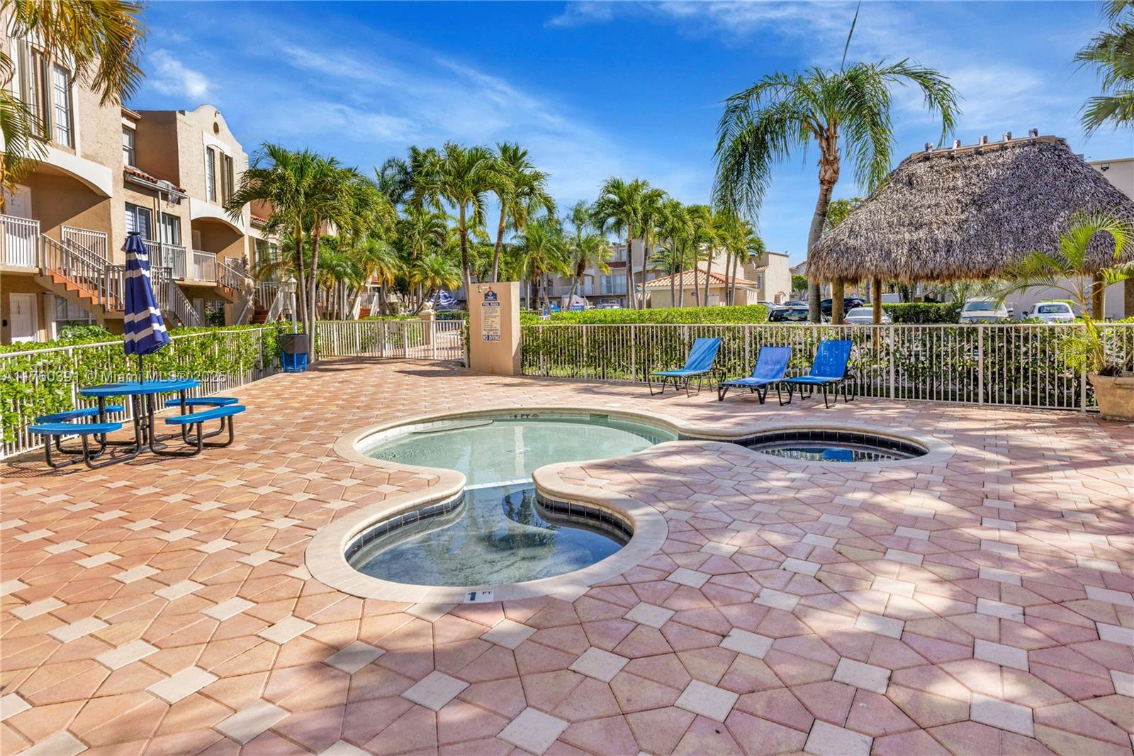 8585 NW 6th Ln # 208 Unit: 9-208