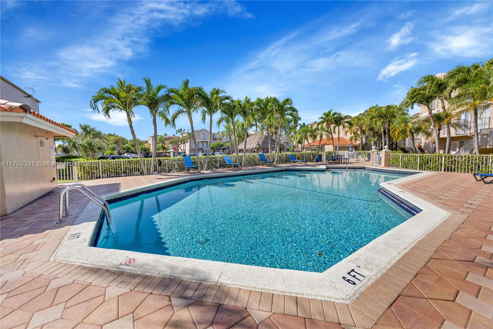 8585 NW 6th Ln # 208 Unit: 9-208