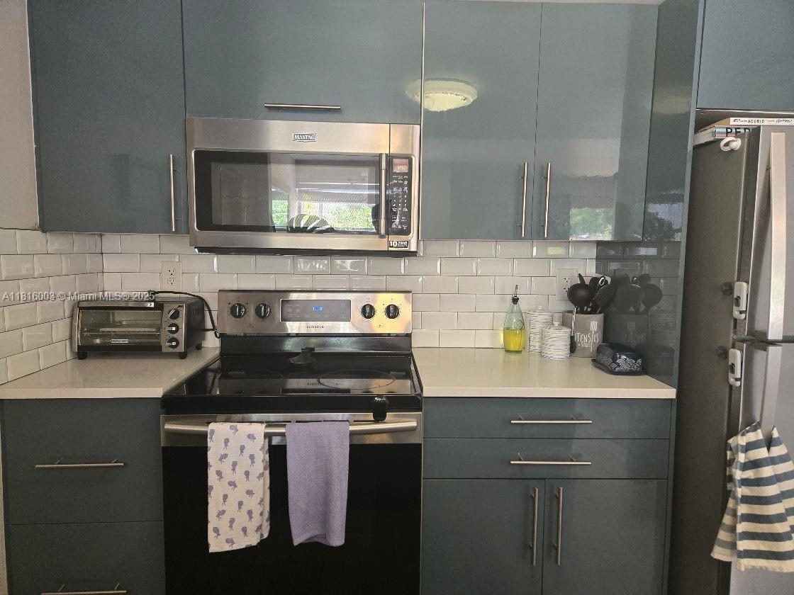 4560 SW 68th Ct Cir # 9 Unit: 61-9