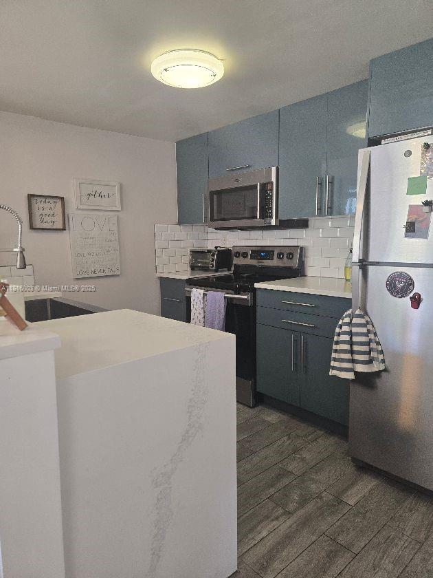 4560 SW 68th Ct Cir # 9 Unit: 61-9