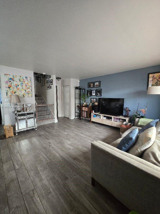 4560 SW 68th Ct Cir # 9 Unit: 61-9