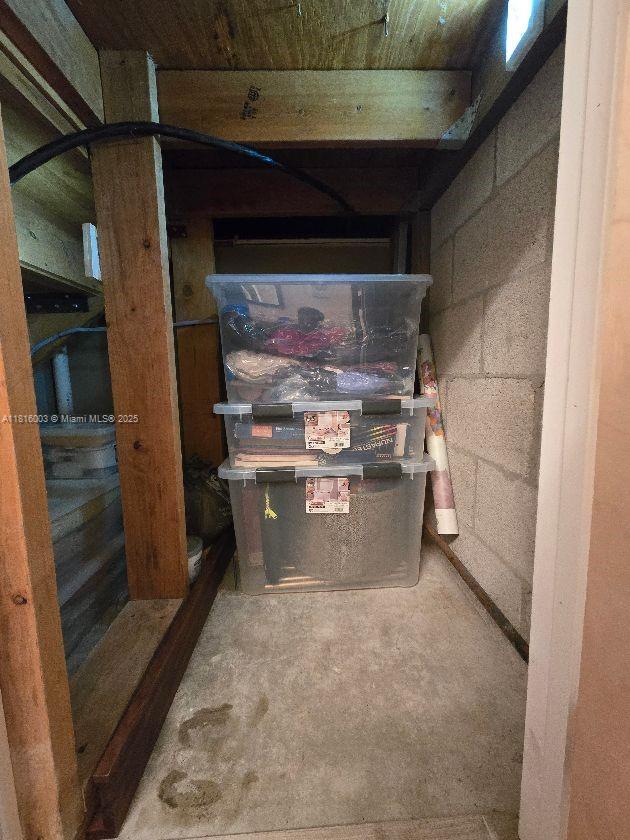 4560 SW 68th Ct Cir # 9 Unit: 61-9