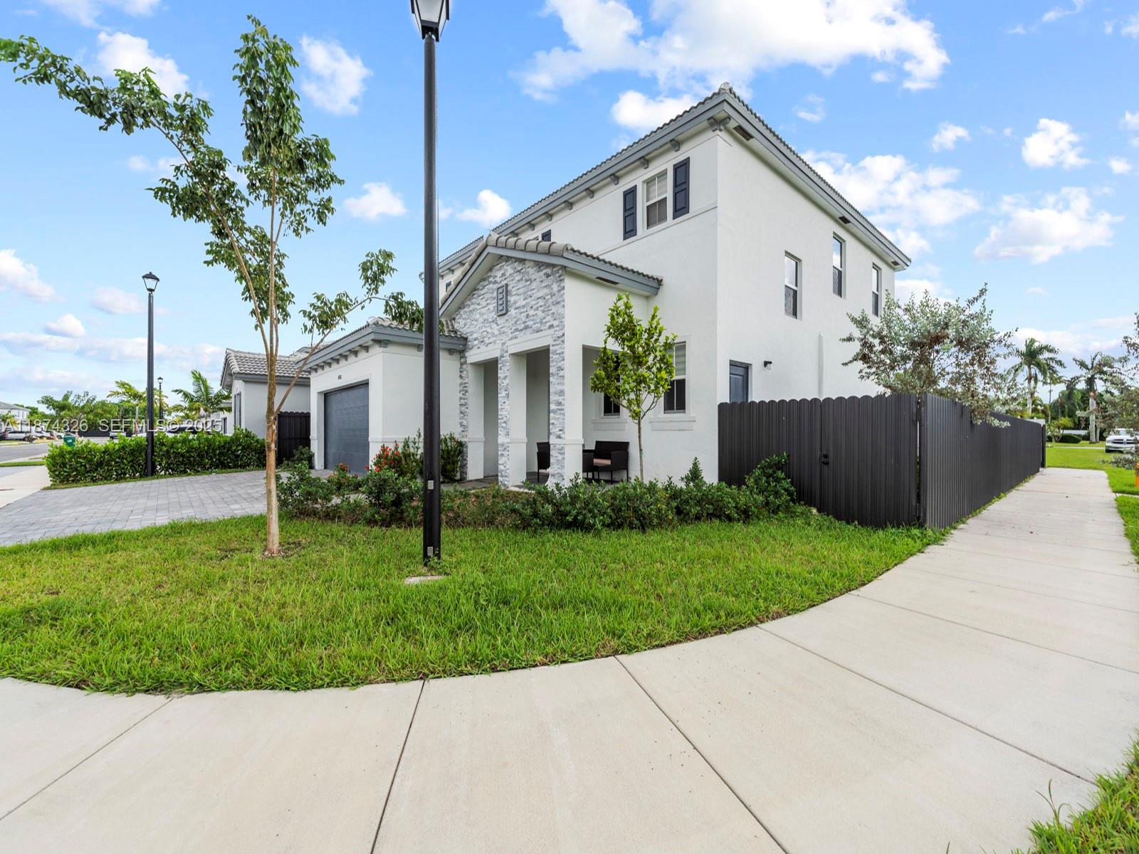 14888 SW 163rd Ter