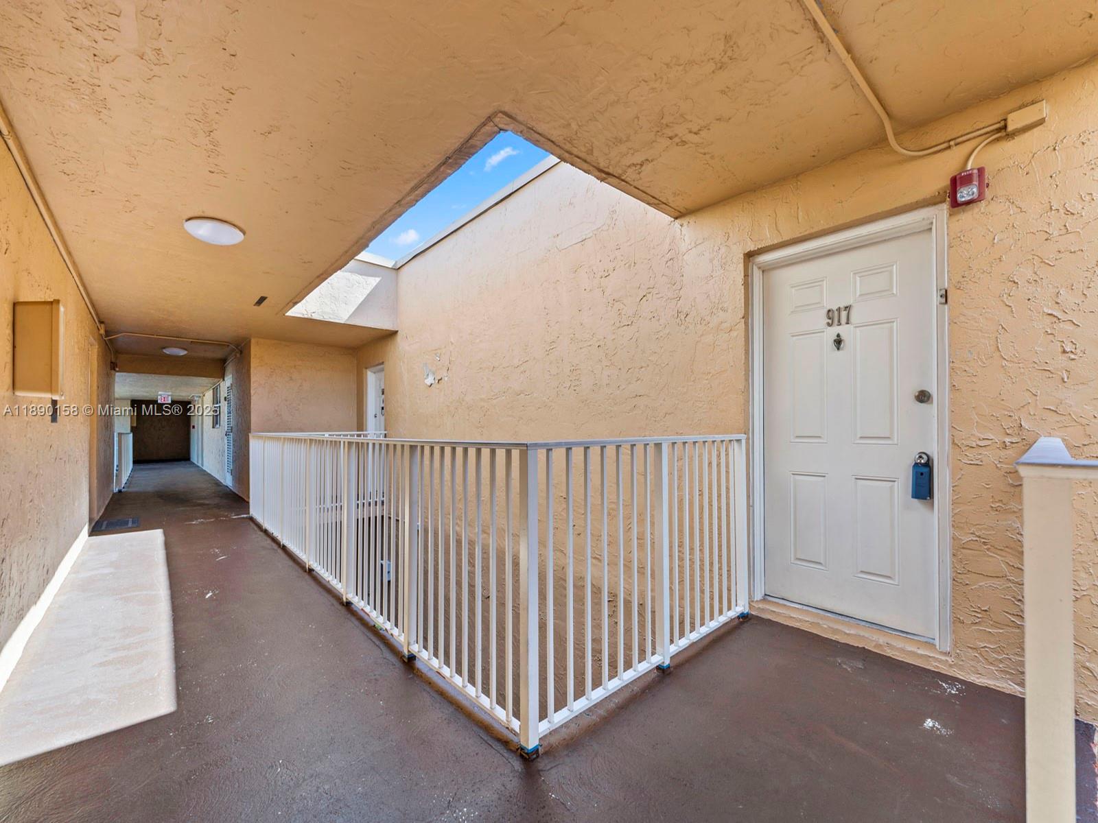 9970 SW 88th St # 9 Unit: 917-9