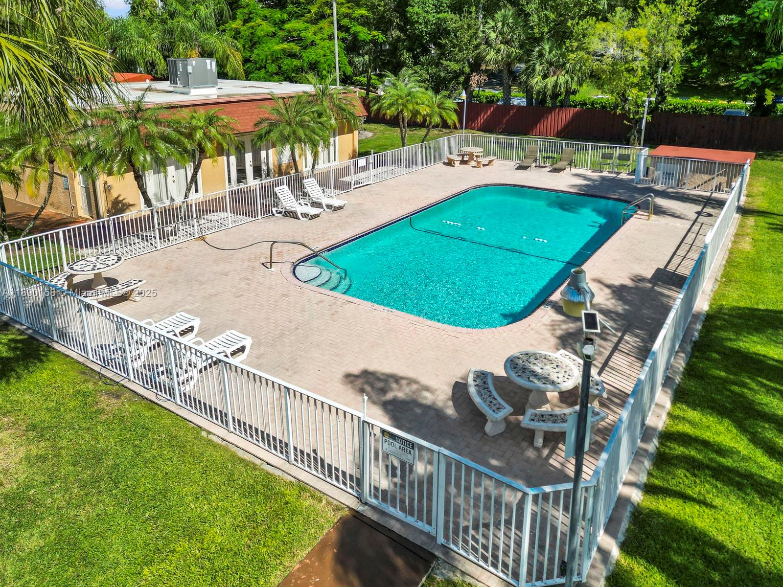 9970 SW 88th St # 9 Unit: 917-9