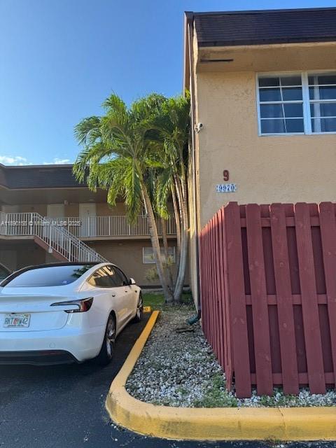 9970 SW 88th St # 9 Unit: 917-9