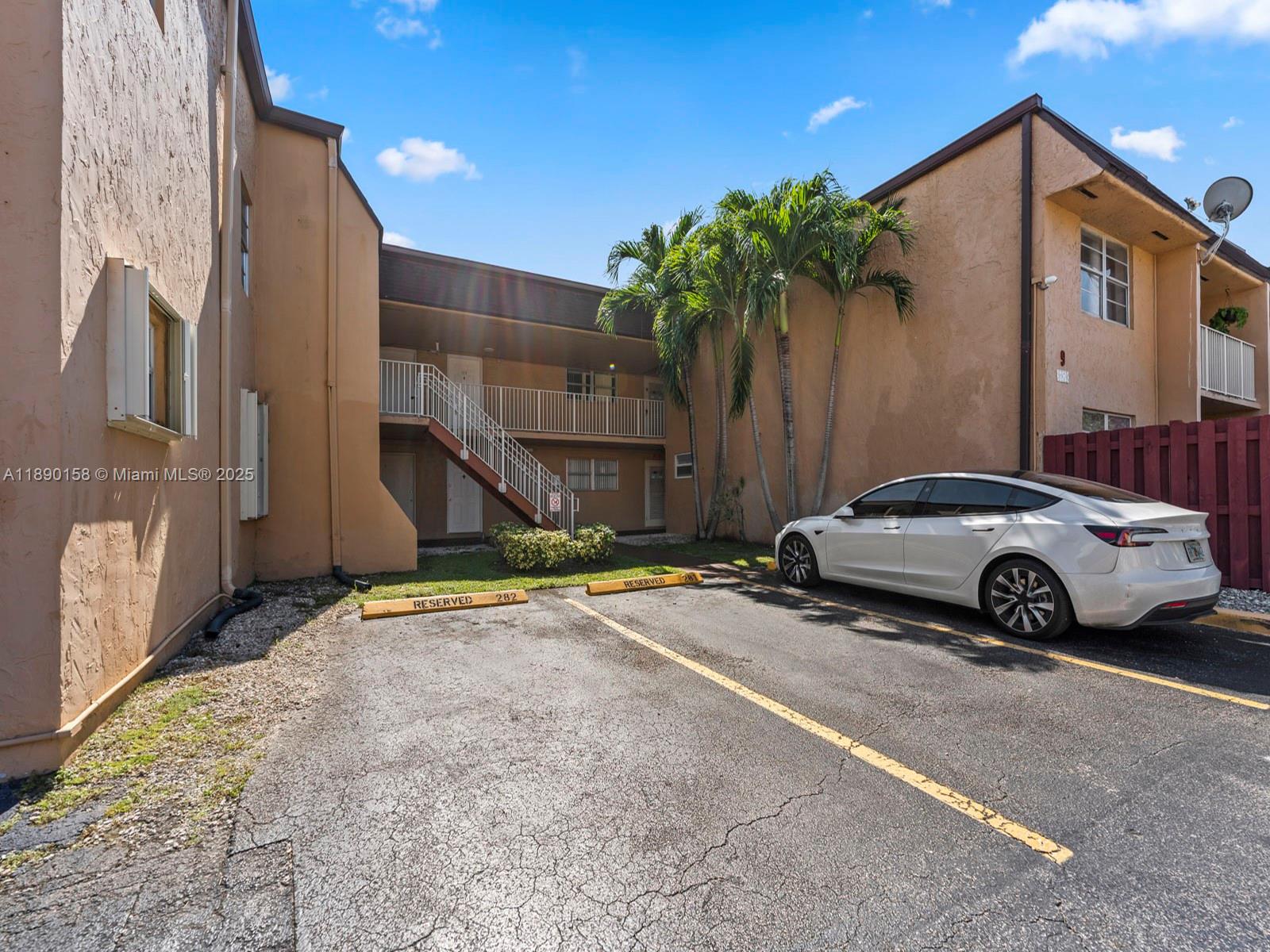 9970 SW 88th St # 9 Unit: 917-9