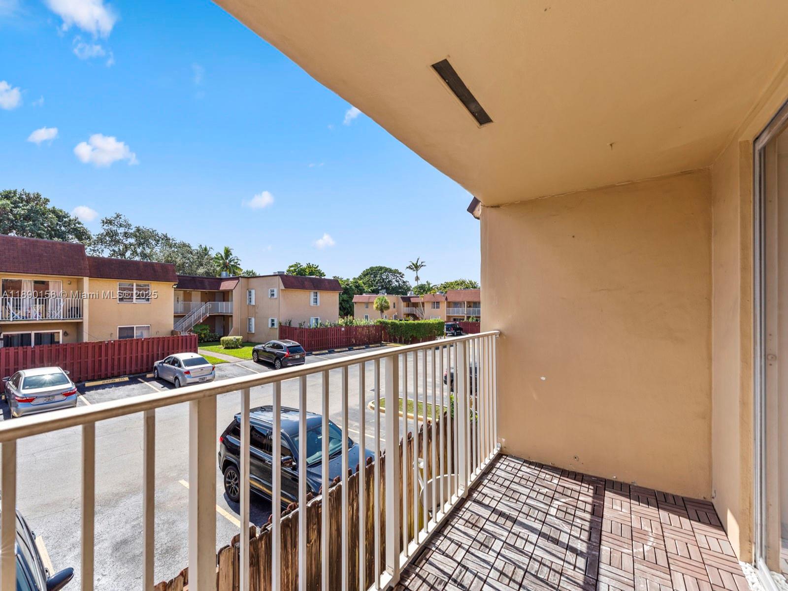 9970 SW 88th St # 9 Unit: 917-9