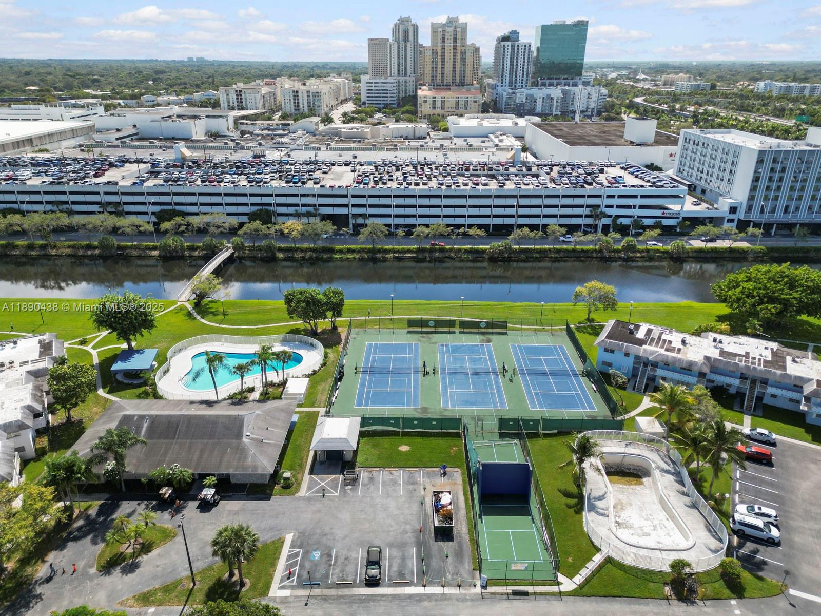 7348 SW 82nd St # C219