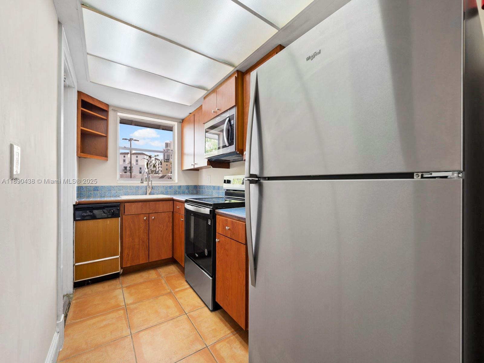 7348 SW 82nd St # C219