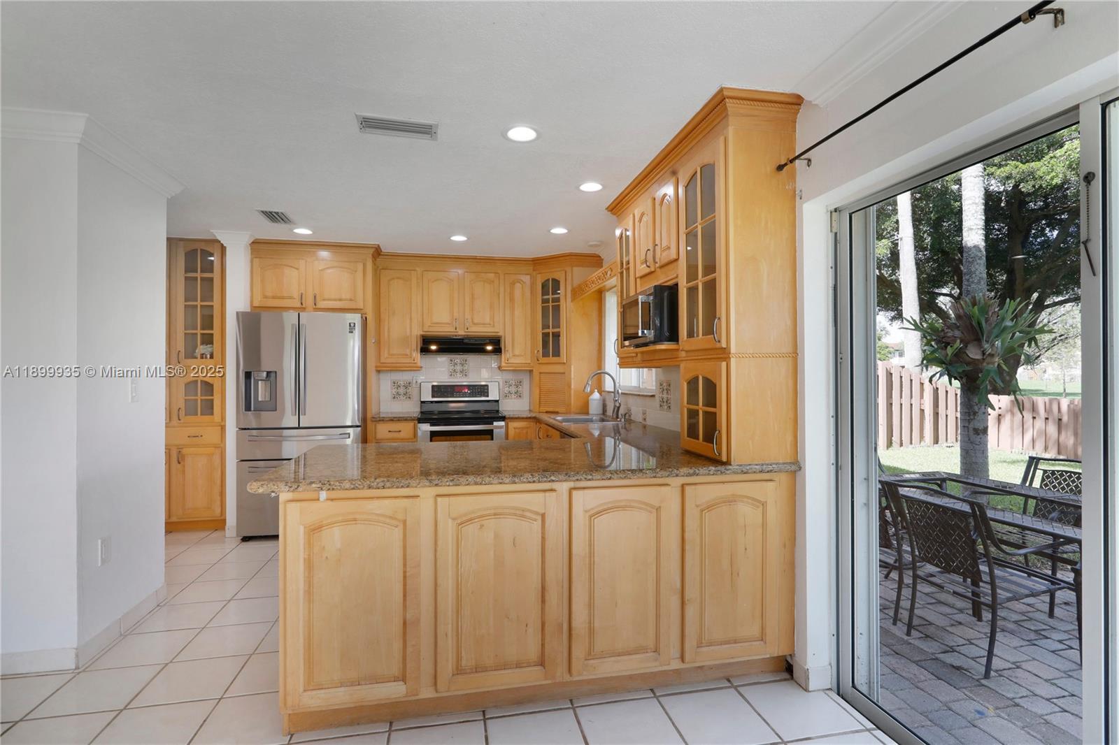 15576 SW 103rd St, Miami