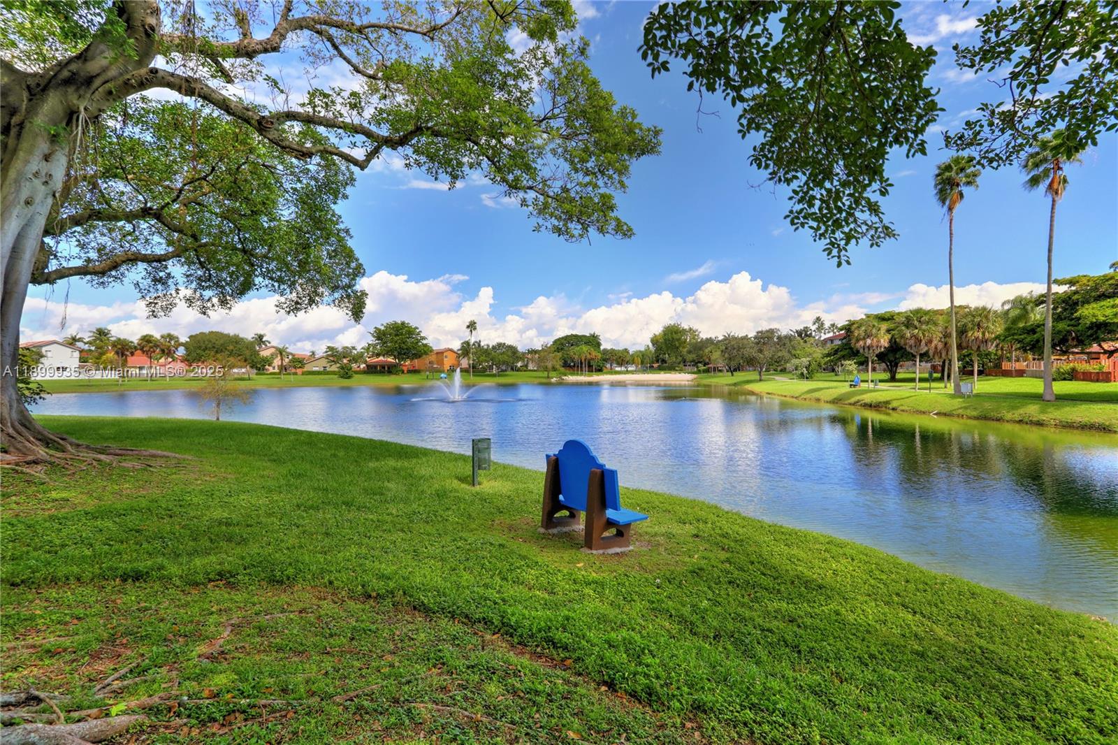 15576 SW 103rd St, Miami