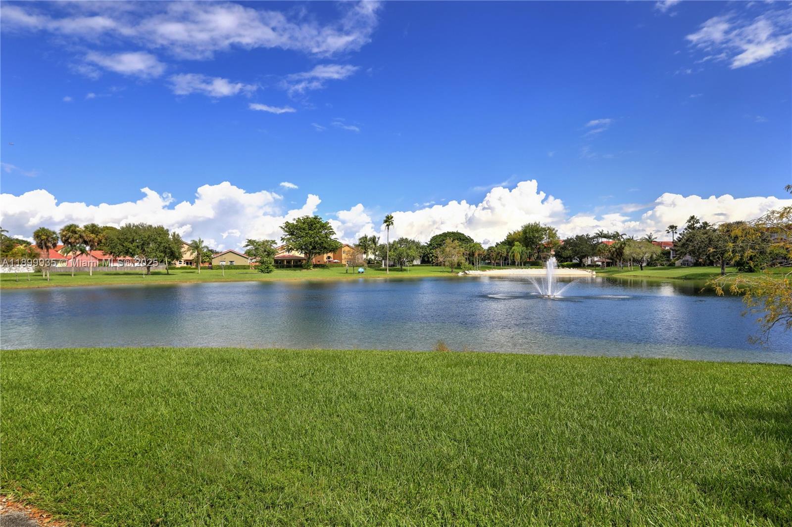 15576 SW 103rd St, Miami