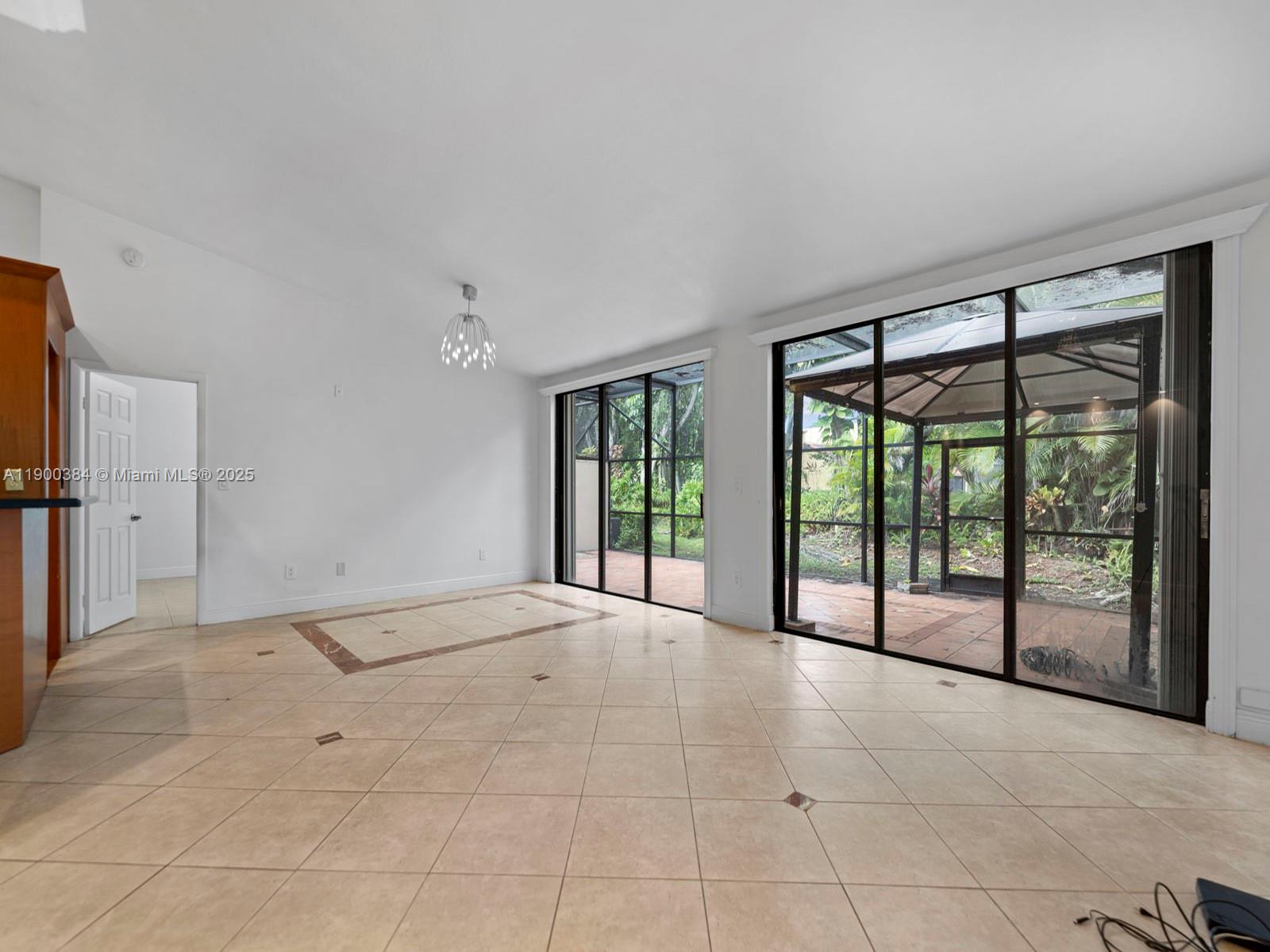 9941 Costa Del Sol Blvd # 108A, Doral Unit: A-108A