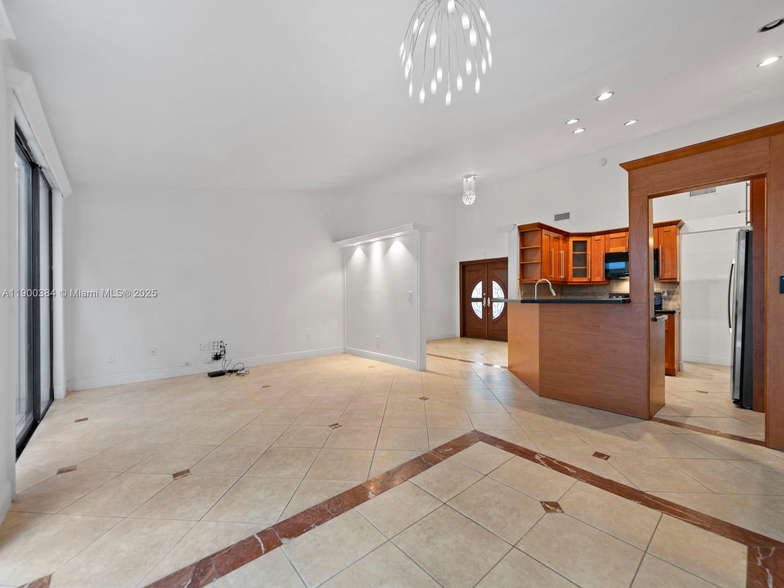 9941 Costa Del Sol Blvd # 108A, Doral Unit: A-108A