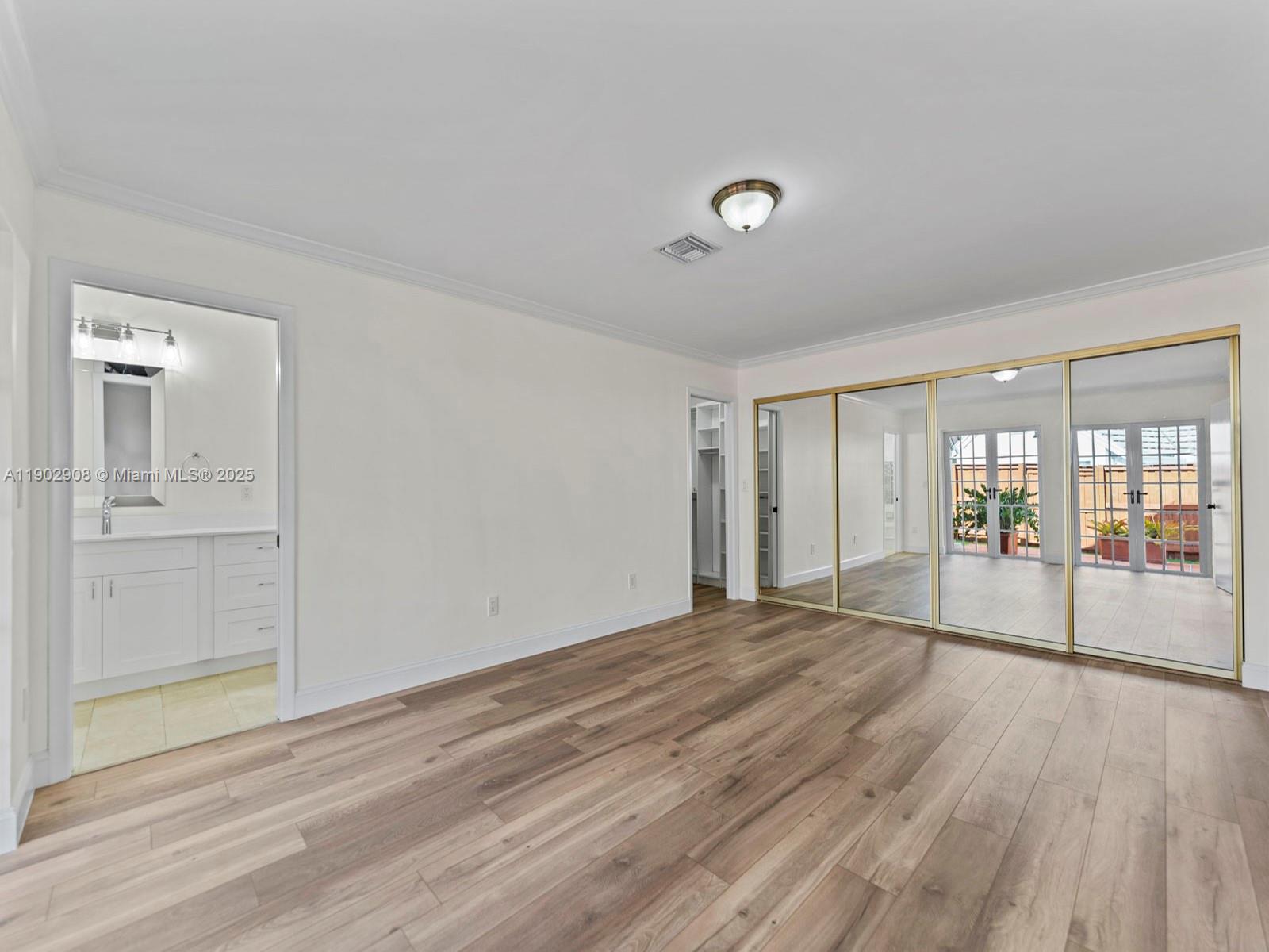 9947 NW 47th Ter, Doral