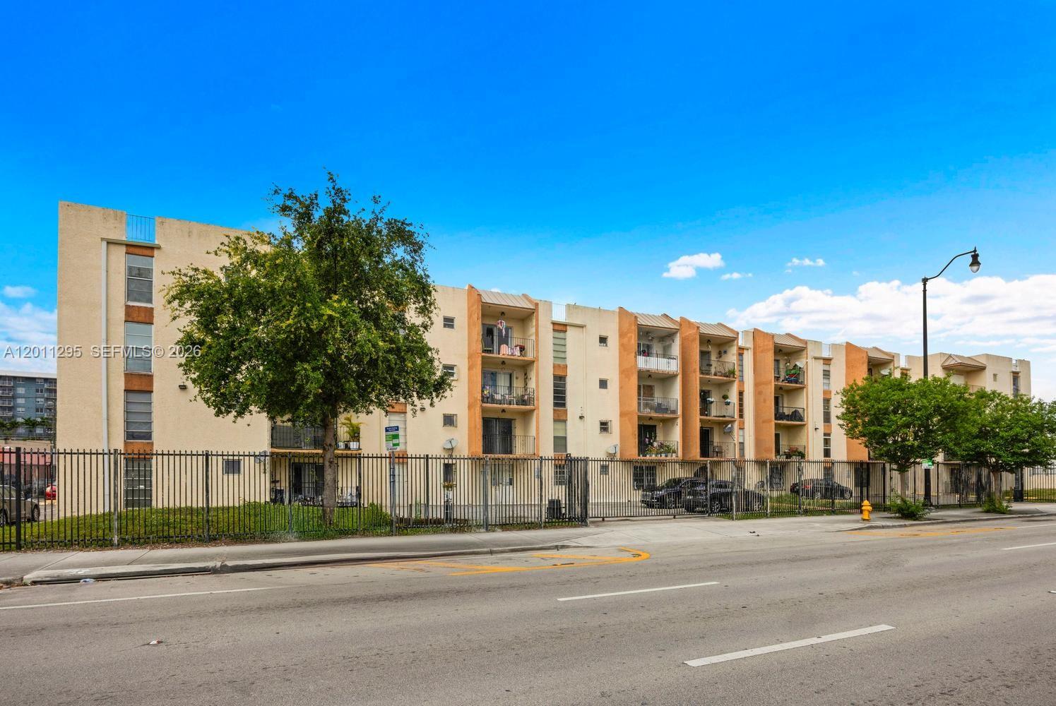 1051 SW 1st St # 401