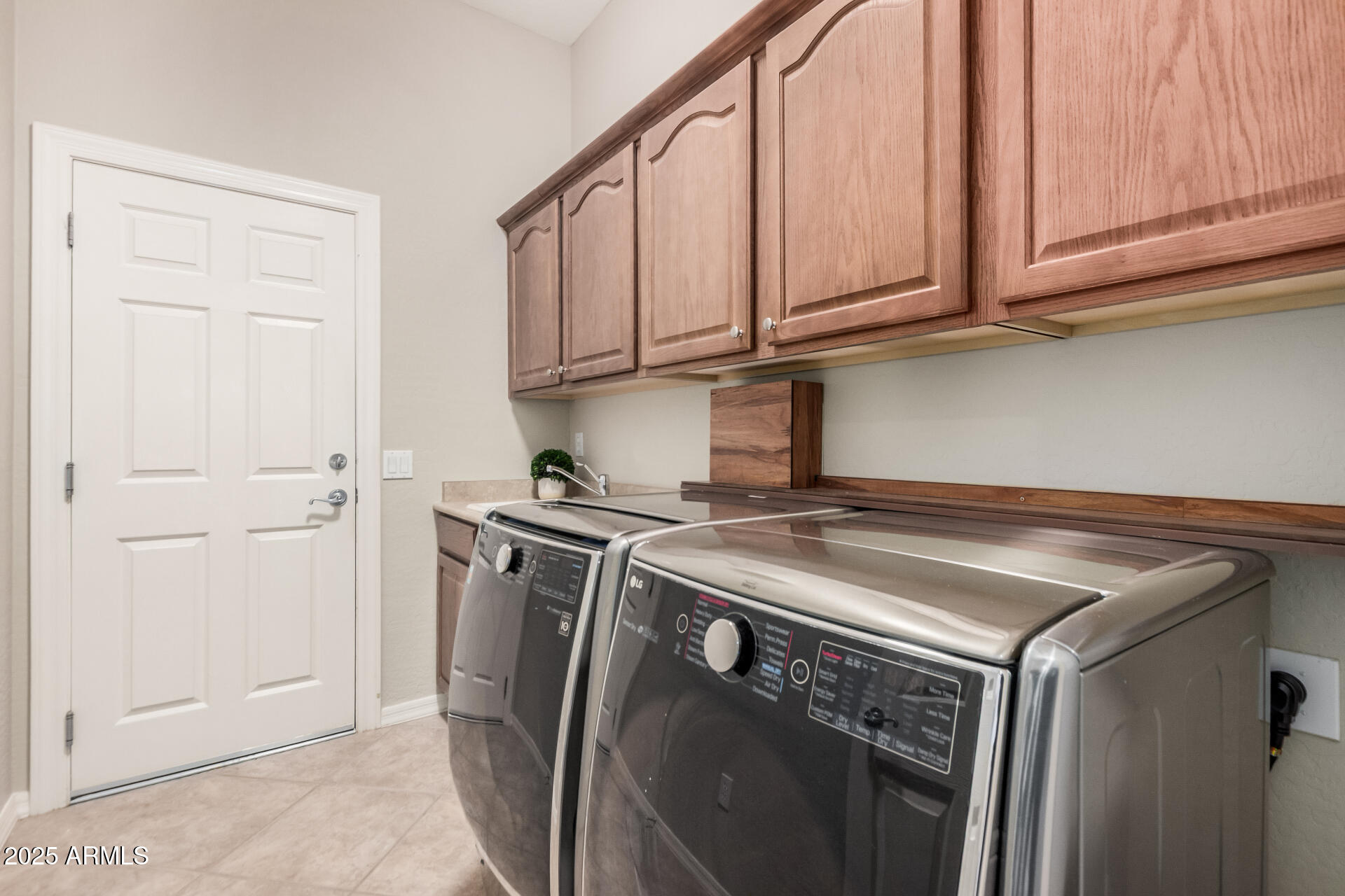 16704 W ORACLE RIM Drive
