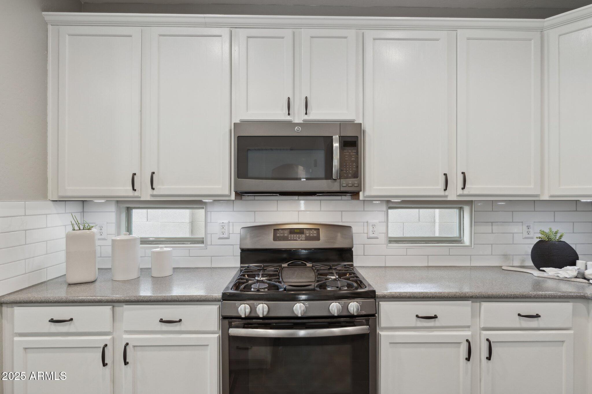 15161 W TURNEY Avenue