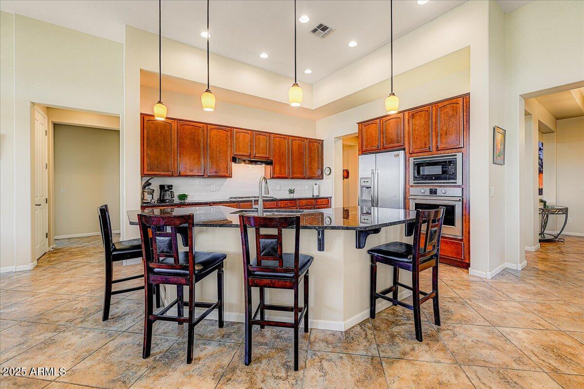 16445 W BERKELEY Road