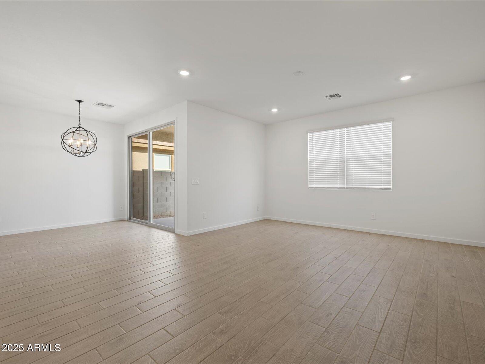 15991 W HONEYSUCKLE Drive