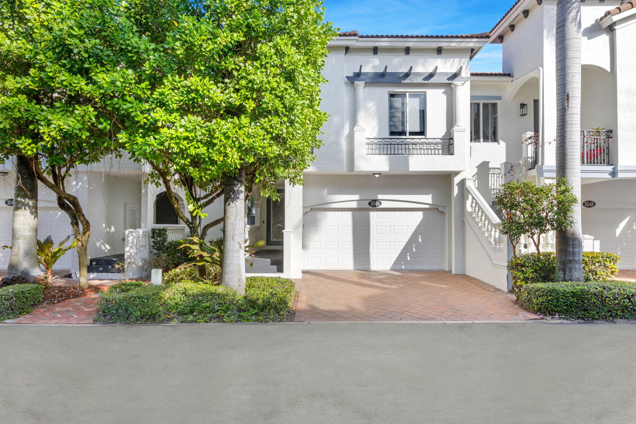 3046 Waterside Circle