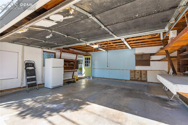2321 N Meade Avenue
