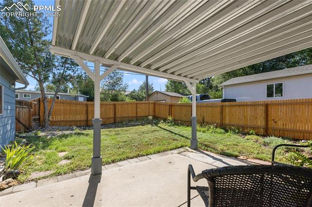 2321 N Meade Avenue
