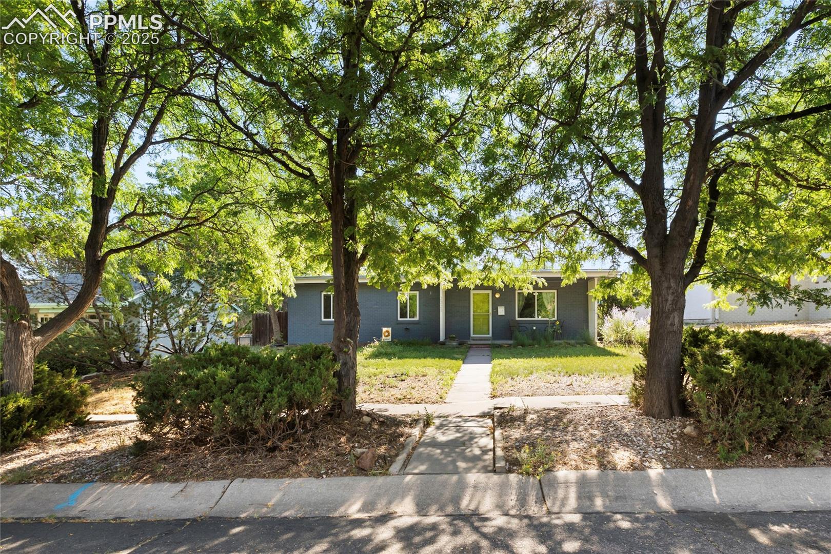 2321 N Meade Avenue