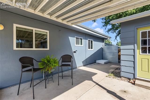 2321 N Meade Avenue