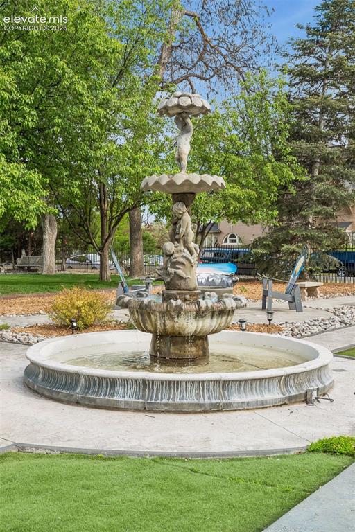 1600 Cascade Avenue