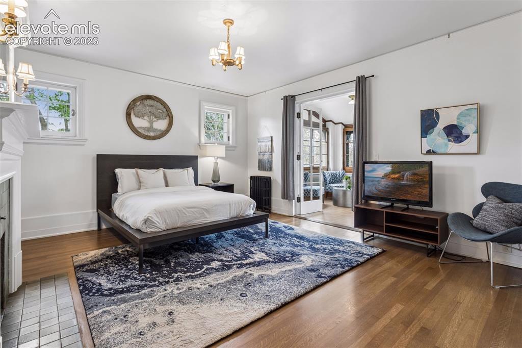 1600 Cascade Avenue