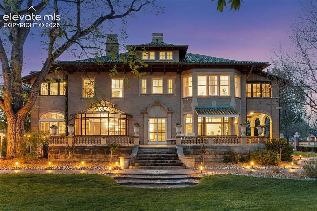 1600 Cascade Avenue