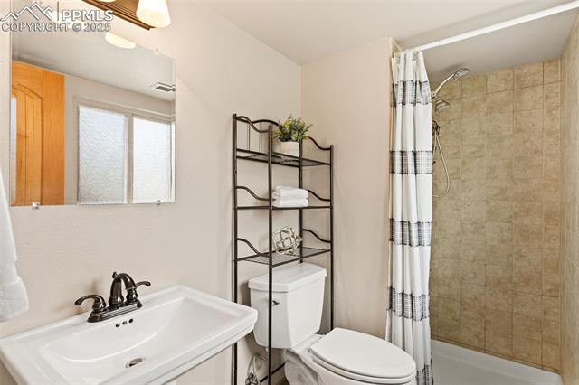 944 Hans Brinker Street