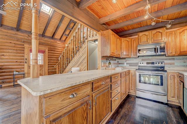 186 Blackhawk Circle