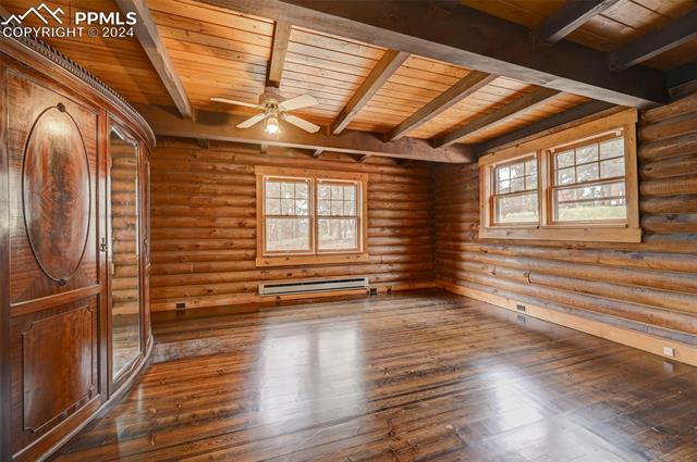 186 Blackhawk Circle