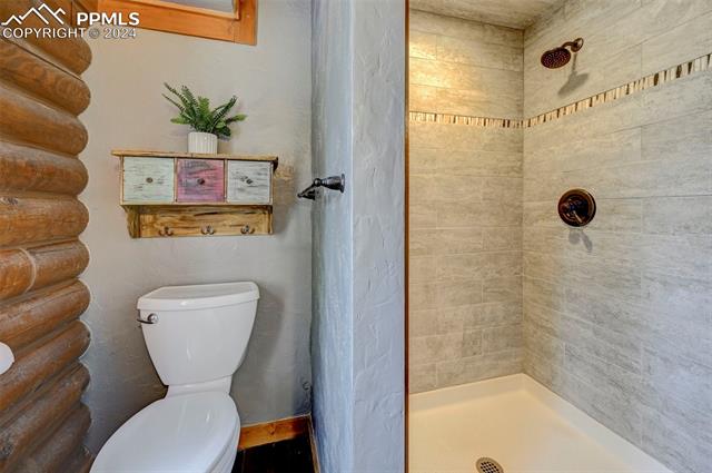 186 Blackhawk Circle