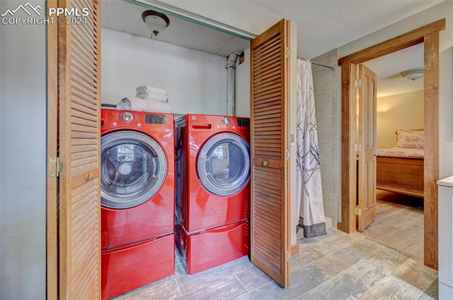 186 Blackhawk Circle