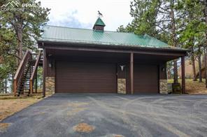 186 Blackhawk Circle