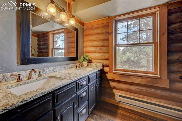 186 Blackhawk Circle